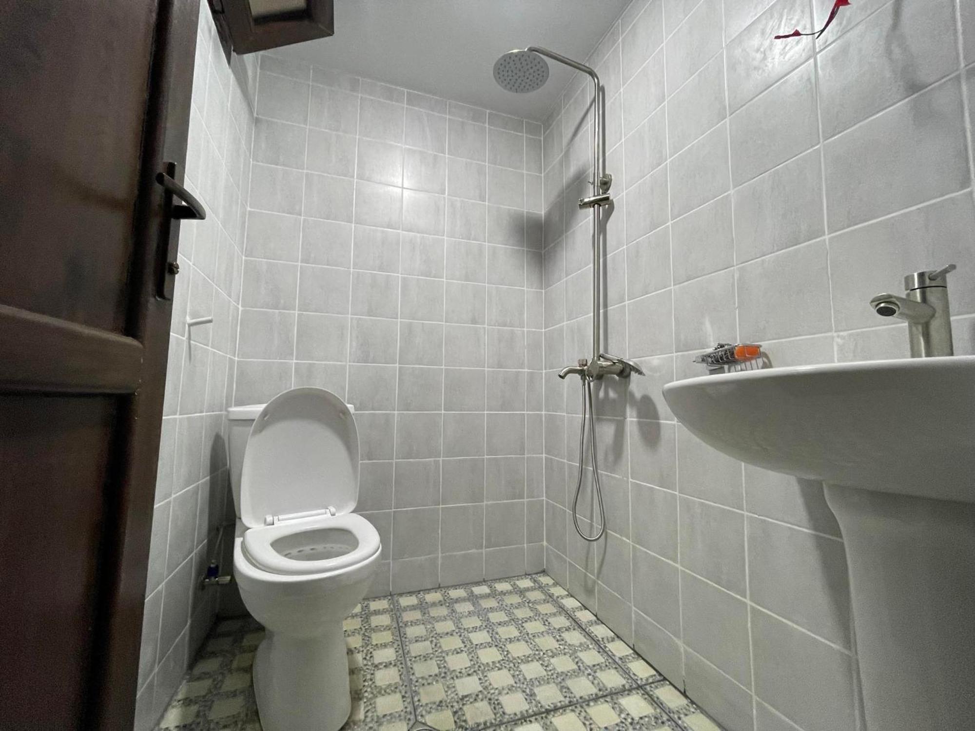 Guest House ERA Square Batoumi Extérieur photo